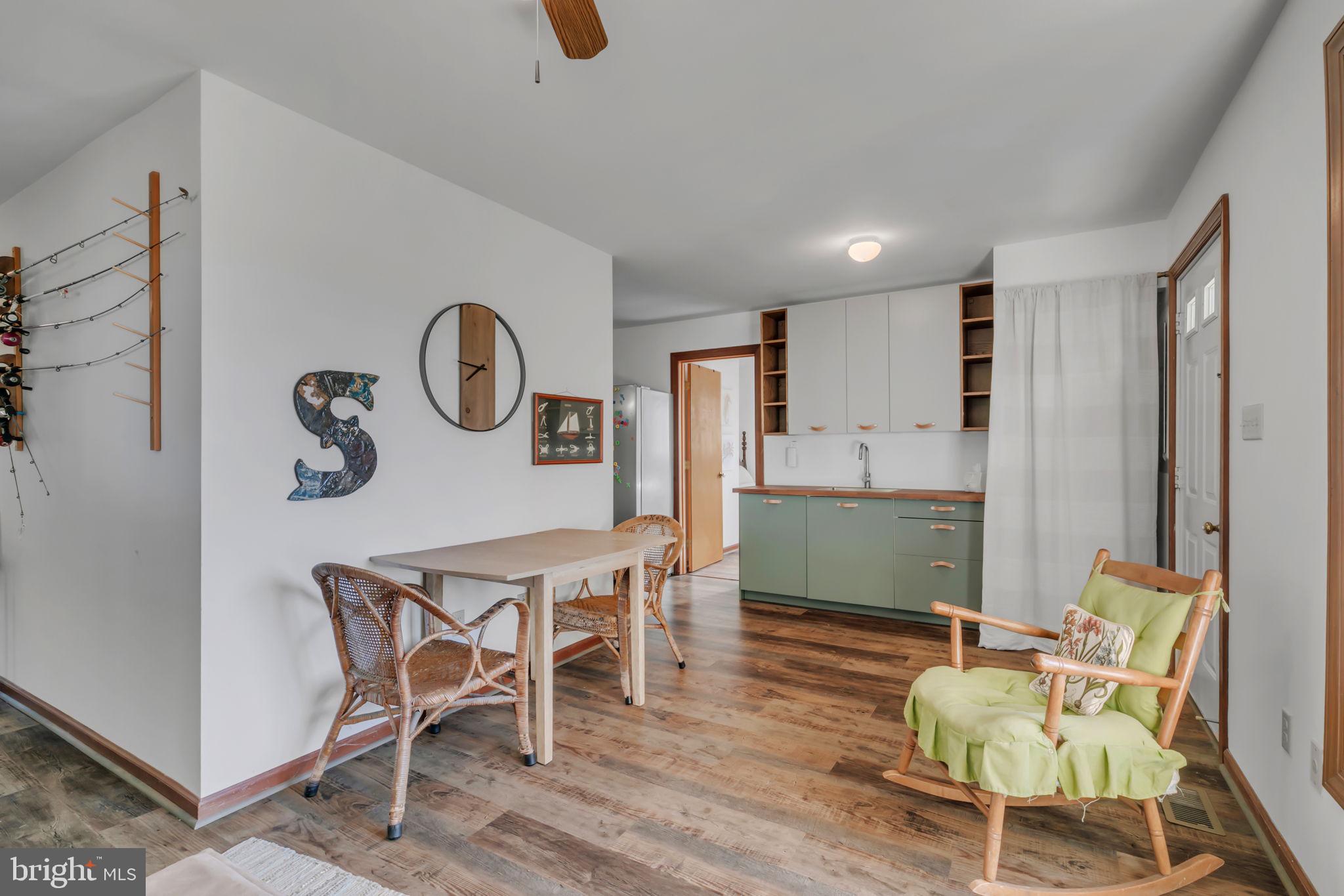 33 Lagrange Avenue Kilmarnock, VA 22482 - Photo 49 of 84 Charming open space with modern flair.