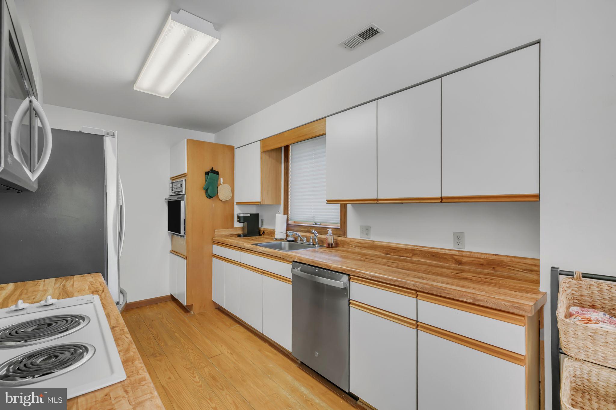 33 Lagrange Avenue Kilmarnock, VA 22482 - Photo 70 of 84 Modern kitchen with sleek design.