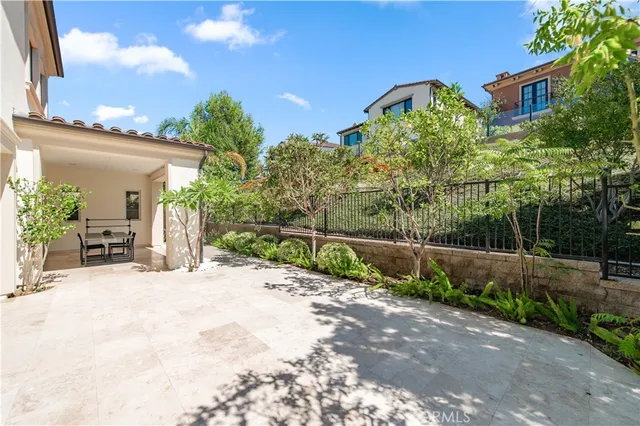 $14,000 | 120 Iron Gate, Irvine, CA 92618