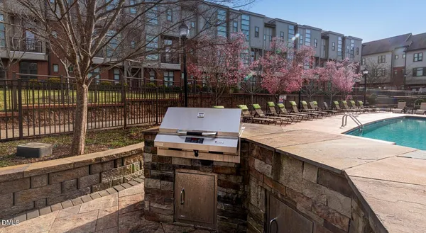 $1,318 | 200 Perkins Drive, Unit A1, Chapel Hill, NC 27514