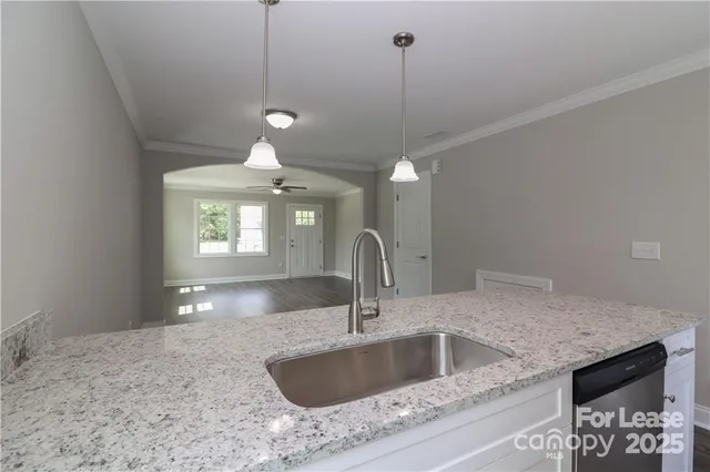 $1,450 | 3973 Newhall Drive Northwest, Hickory, NC 28601