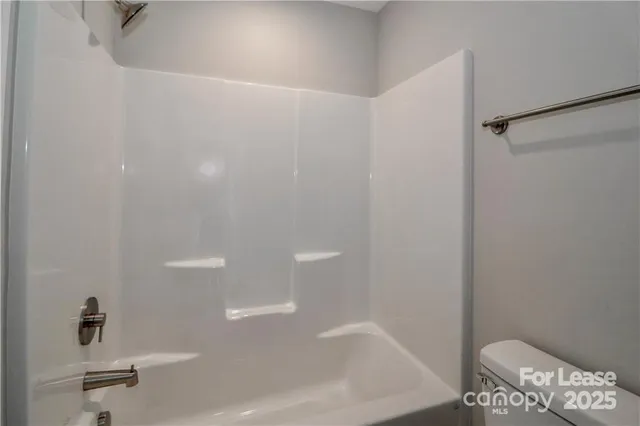 $1,450 | 3973 Newhall Drive Northwest, Hickory, NC 28601