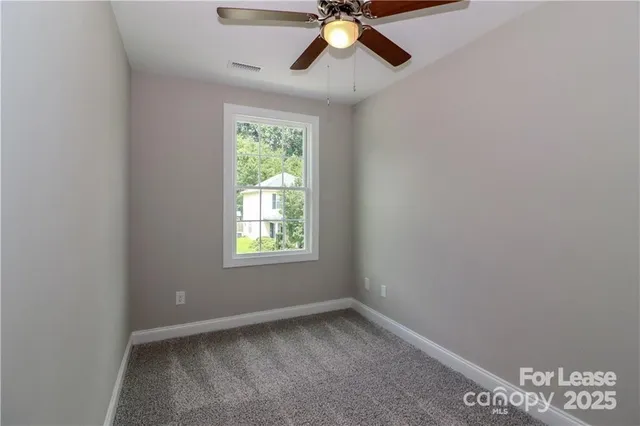 $1,450 | 3973 Newhall Drive Northwest, Hickory, NC 28601