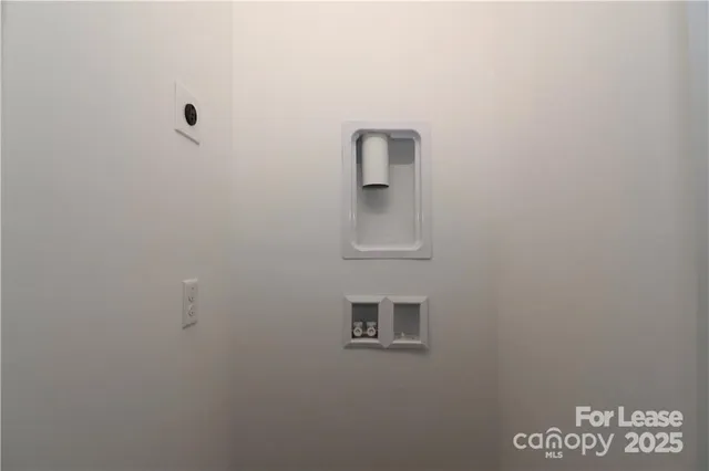 $1,450 | 3973 Newhall Drive Northwest, Hickory, NC 28601