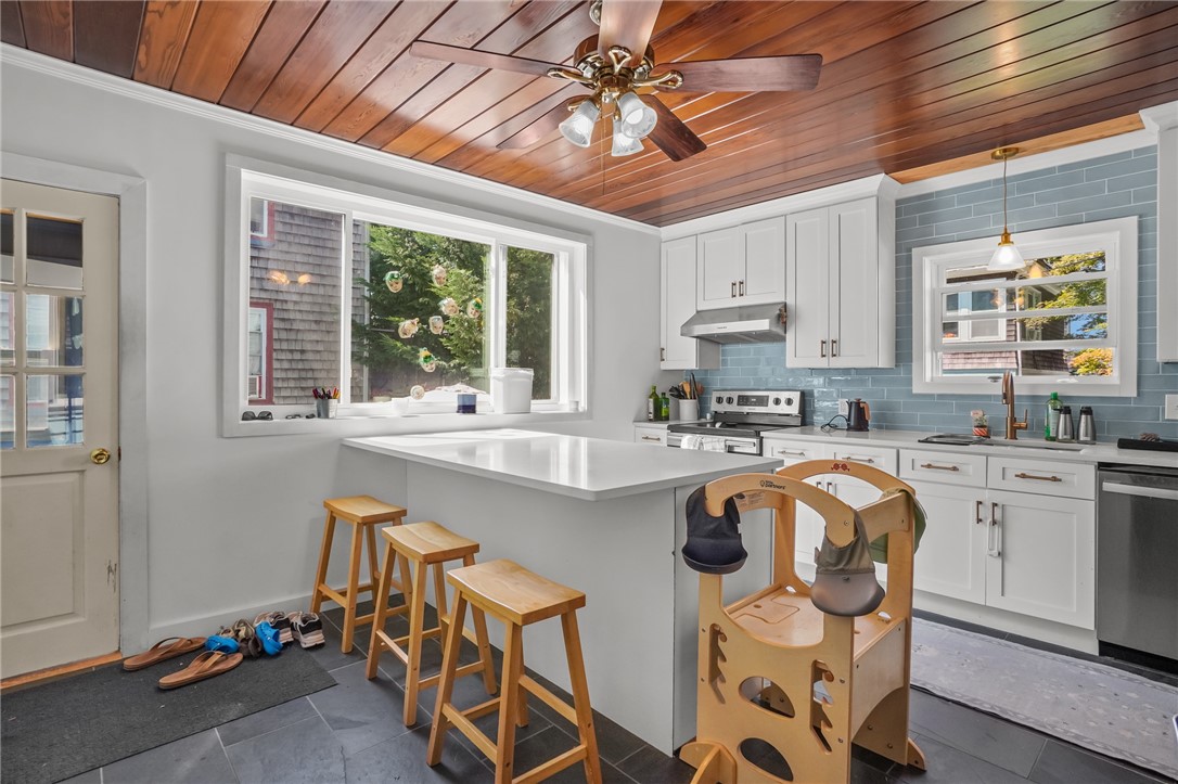 2 Channing Place Newport, RI 02840 - Photo 10 of 48