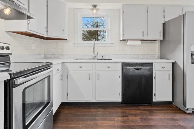 $399,900 | 263 Elm Street, Shaftsbury, VT 05257