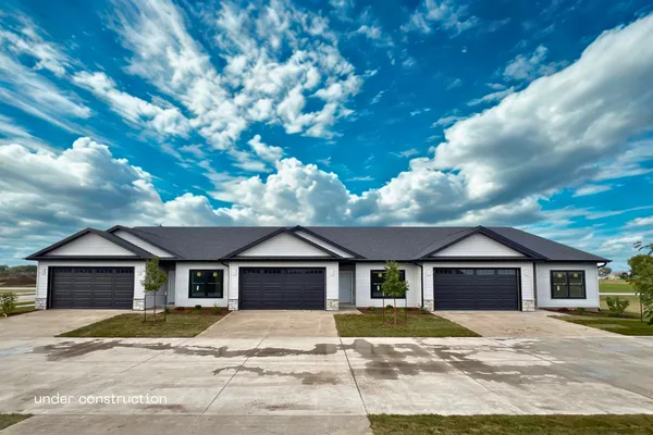 $379,000 | 1875 Redbud Circle, Unit 103, Eldridge, IA 52748