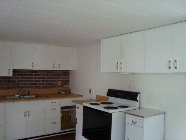 18 Pratt Street Rouses Point, NY 12979 - Photo 2 of 8 Gallery Image 2