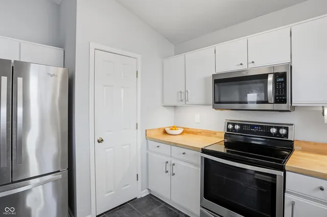 $364,900 | 11201 Basswood Court, Carmel, IN 46032