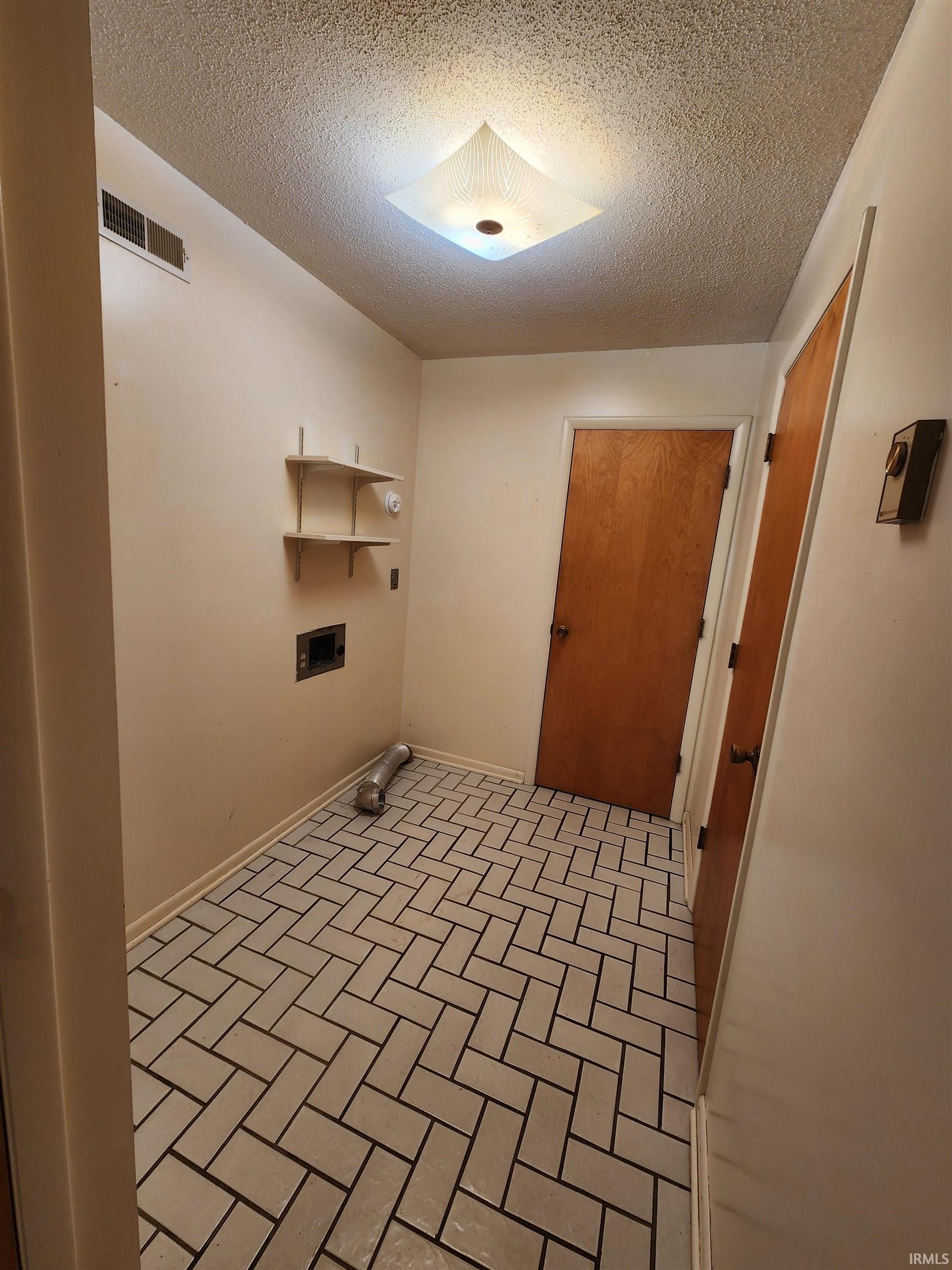 7300 West Nixon Road Yorktown, IN 47396 - Photo 33 of 38