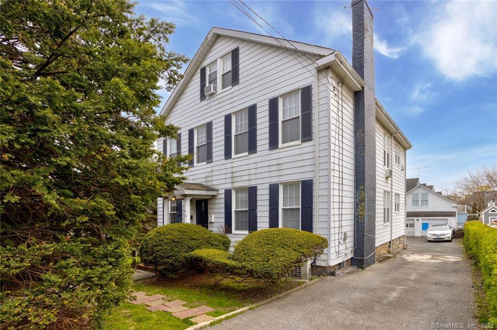 Welcome to 140 Colonial Rd!