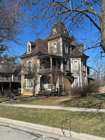 $229,900 | 112 West Main Street, Manchester, MI 48158