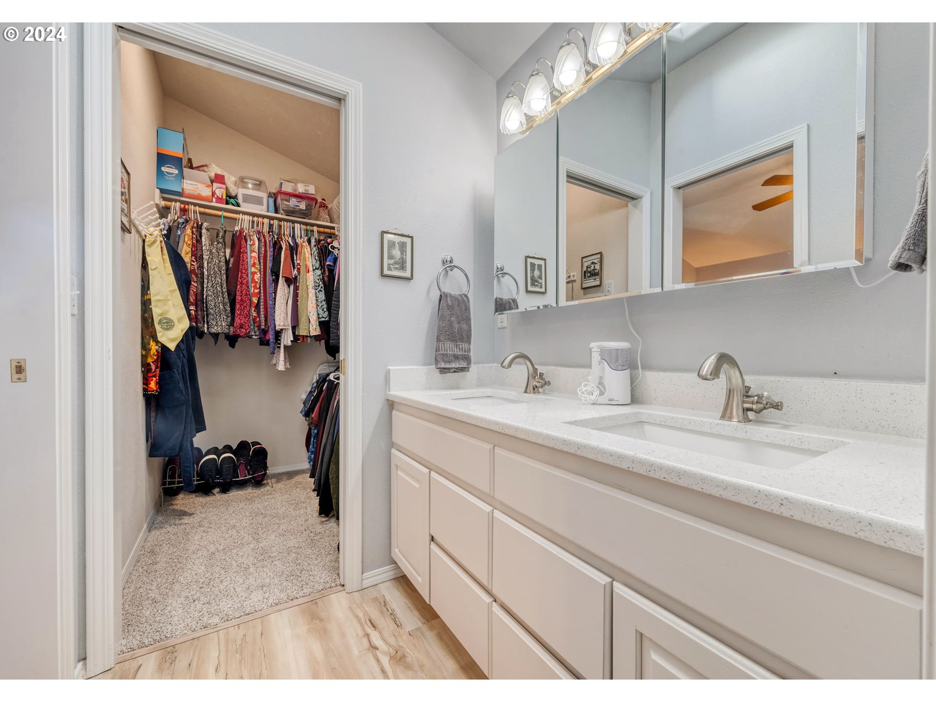 2278 33rd Street Springfield, OR 97477 - Photo 25 of 41 a bathroom with a sink and a mirror