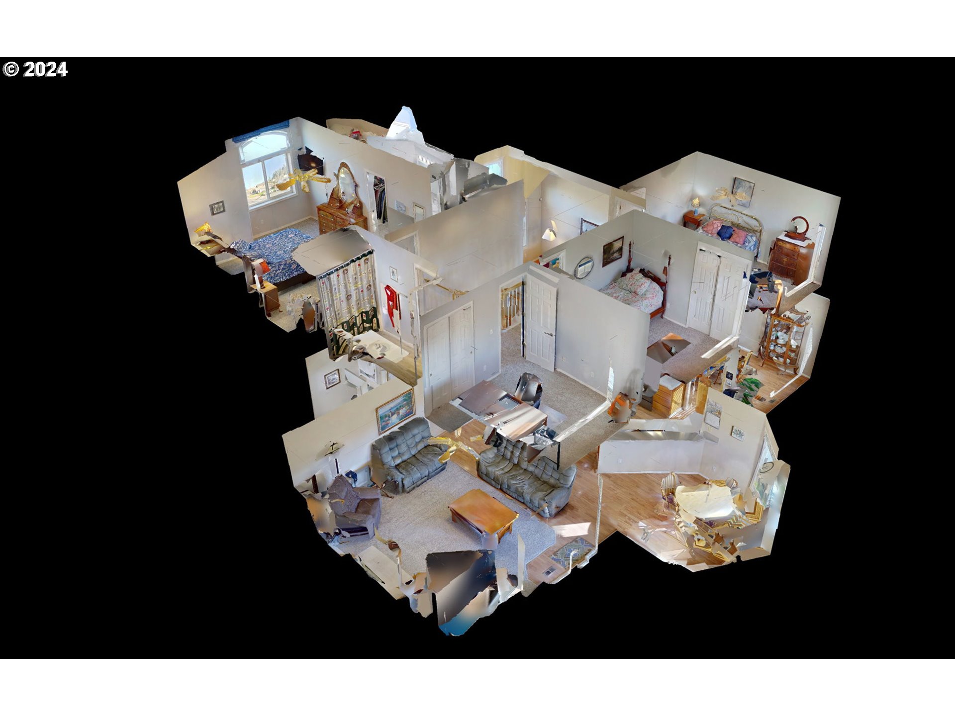 2278 33rd Street Springfield, OR 97477 - Photo 34 of 41 a view of living room with furniture and wooden floor