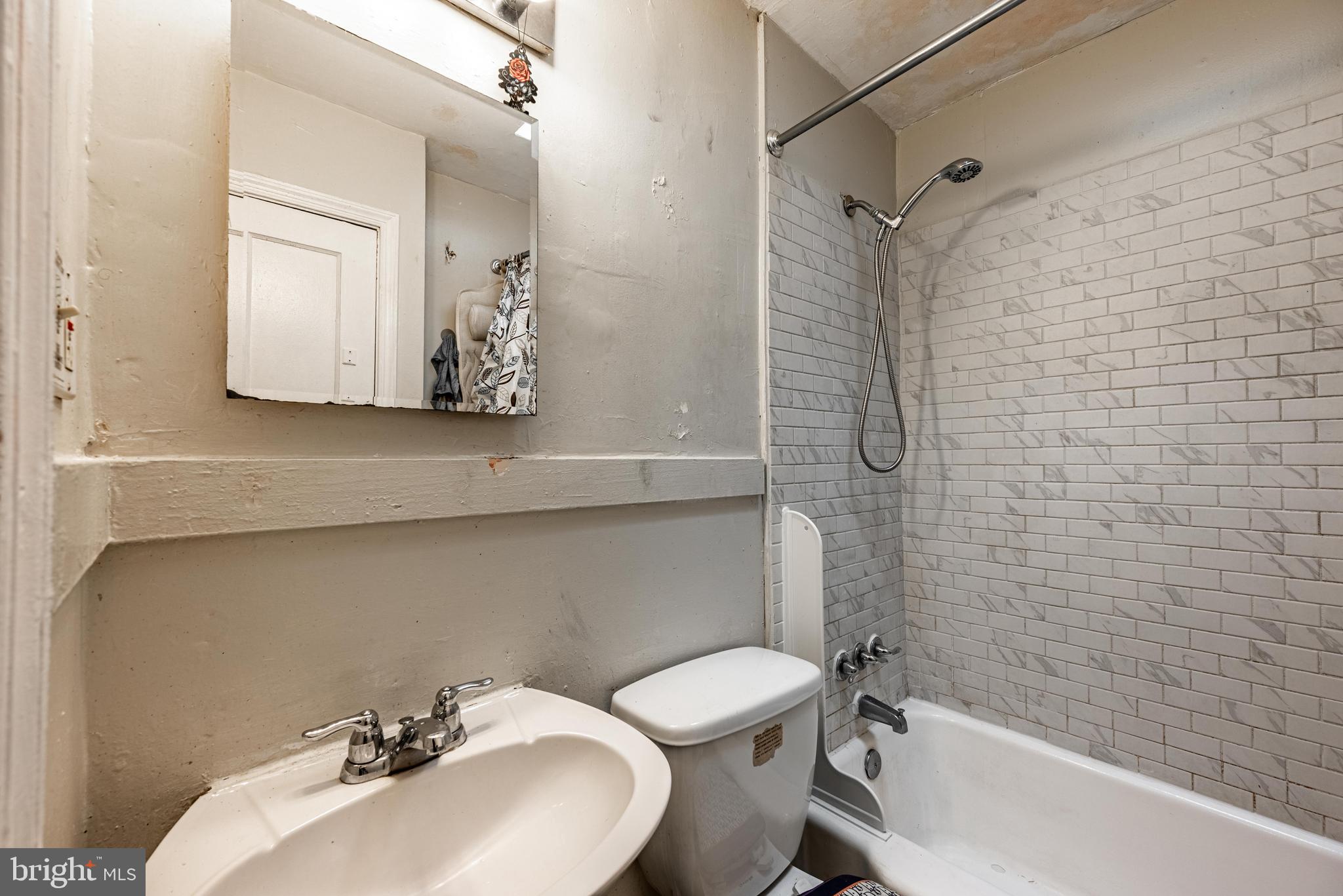 3626 Lyndale Avenue Baltimore, MD 21213 - Photo 18 of 26