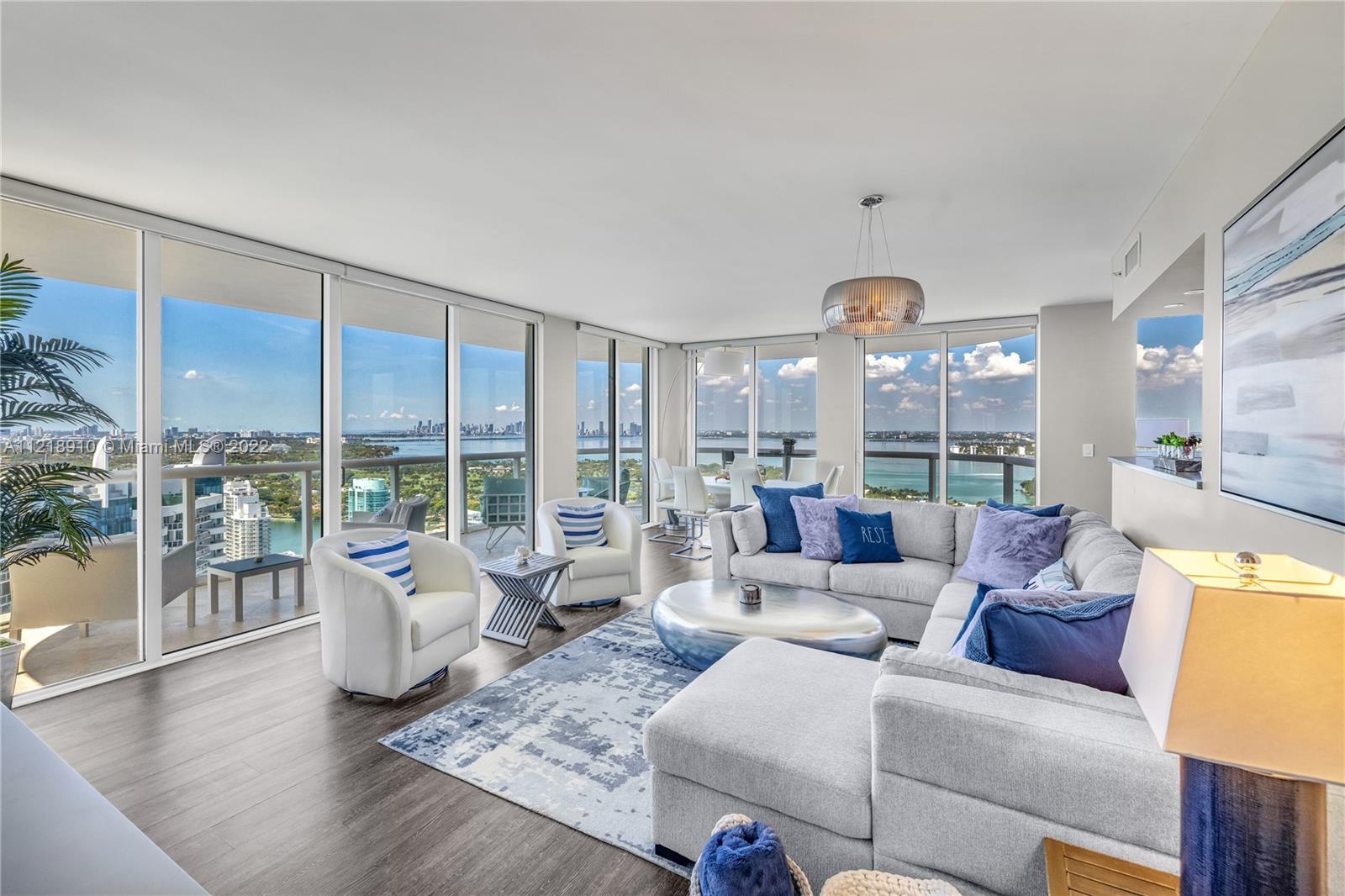 6365 Collins Avenue, Unit 3807 Miami Beach, FL 33141 - Photo 1 of 41