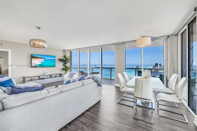 $13,000 | 6365 Collins Avenue, Unit 3807, Miami Beach, FL 33141