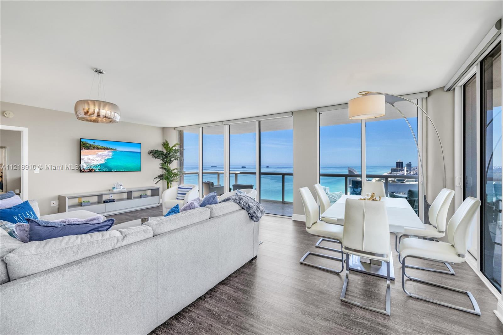 6365 Collins Avenue, Unit 3807 Miami Beach, FL 33141 - Photo 13 of 41