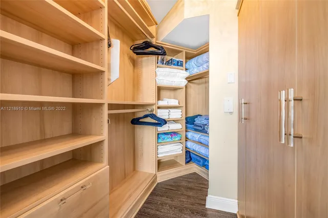 $13,000 | 6365 Collins Avenue, Unit 3807, Miami Beach, FL 33141