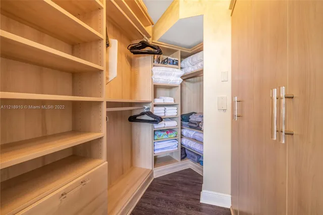 $13,000 | 6365 Collins Avenue, Unit 3807, Miami Beach, FL 33141