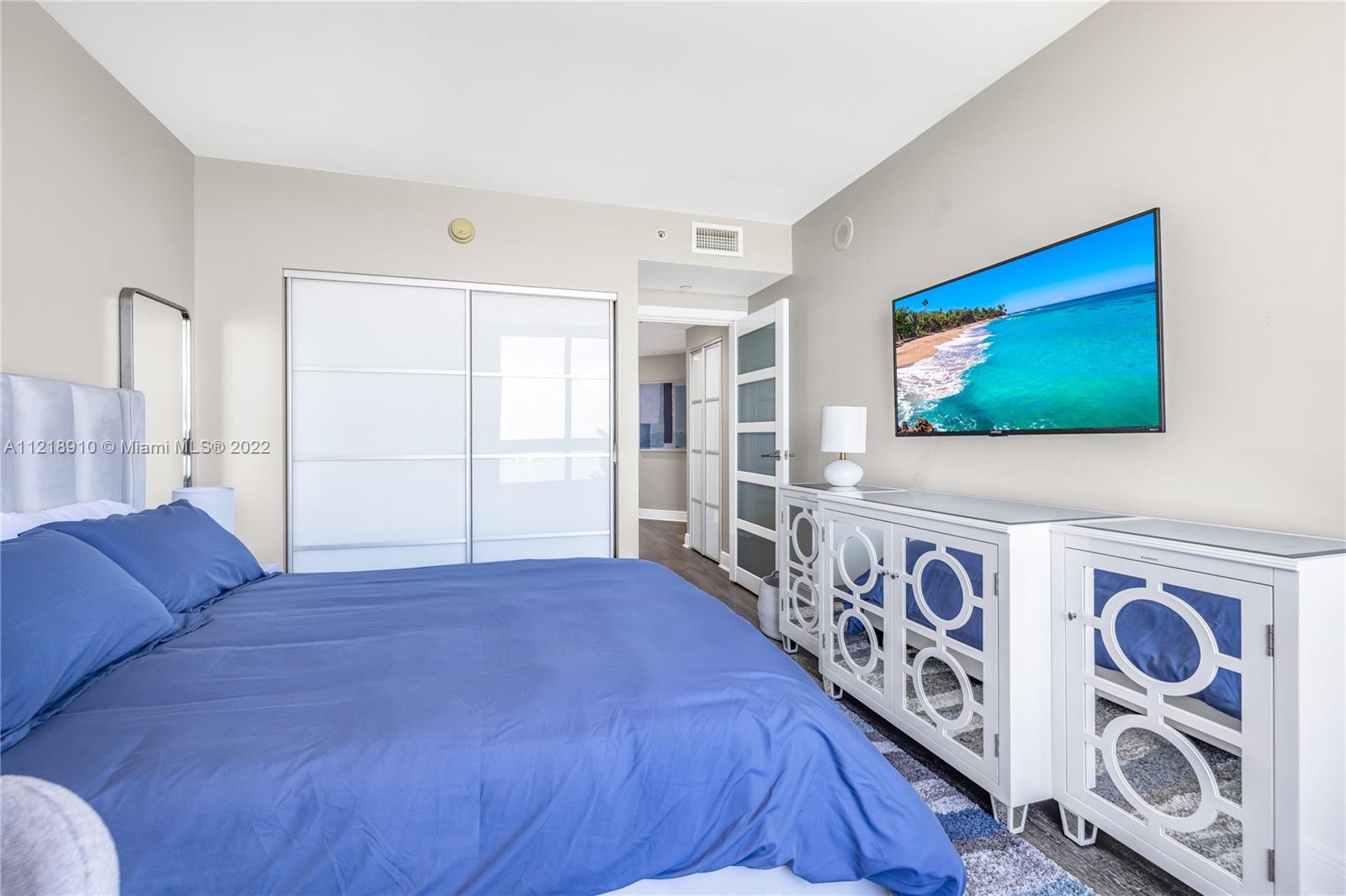 6365 Collins Avenue, Unit 3807 Miami Beach, FL 33141 - Photo 24 of 41