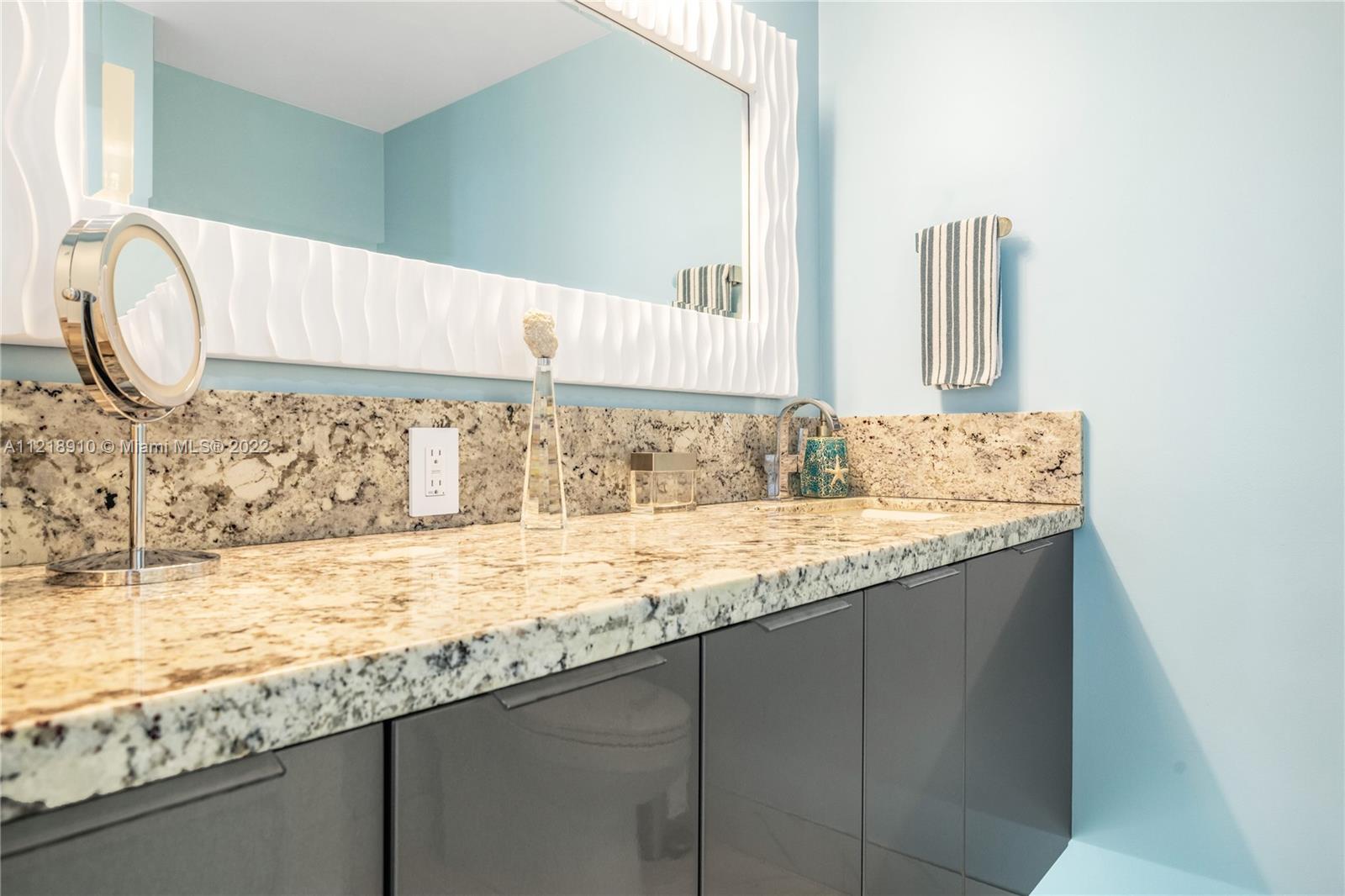 6365 Collins Avenue, Unit 3807 Miami Beach, FL 33141 - Photo 26 of 41