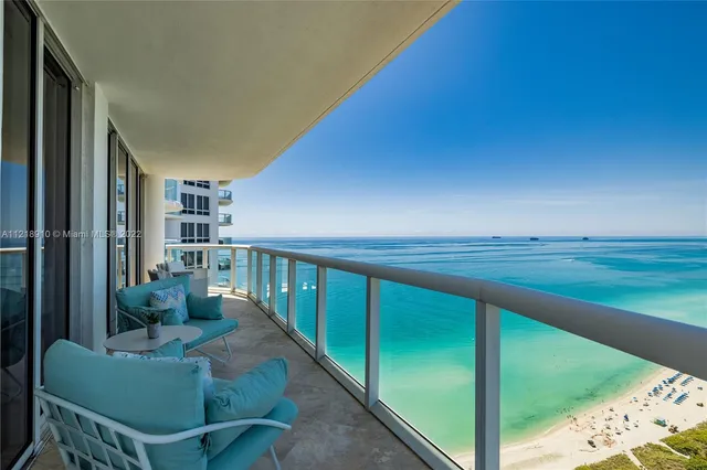 $13,000 | 6365 Collins Avenue, Unit 3807, Miami Beach, FL 33141