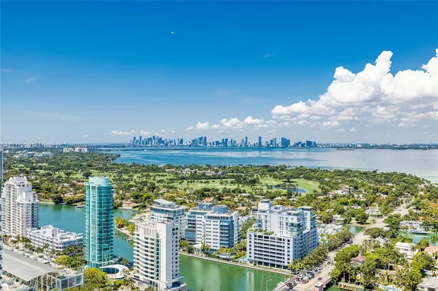 $13,000 | 6365 Collins Avenue, Unit 3807, Miami Beach, FL 33141