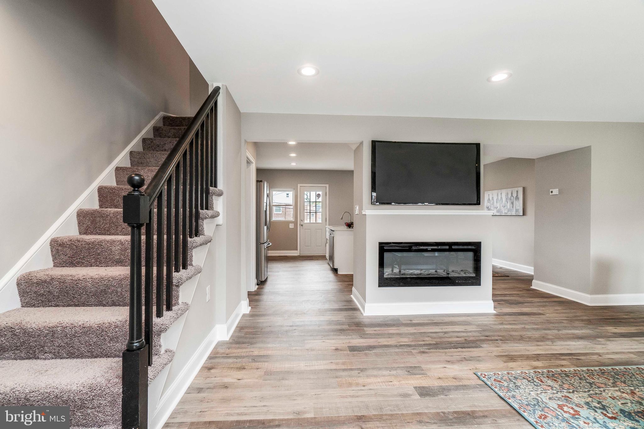 1340 Crofton Road Baltimore, MD 21239 - Photo 5 of 41 Front Interior