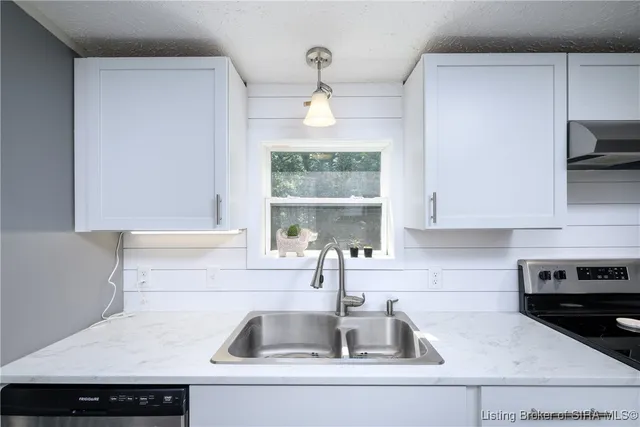 $210,000 | 6897 North Bogardus Road, Austin, IN 47102