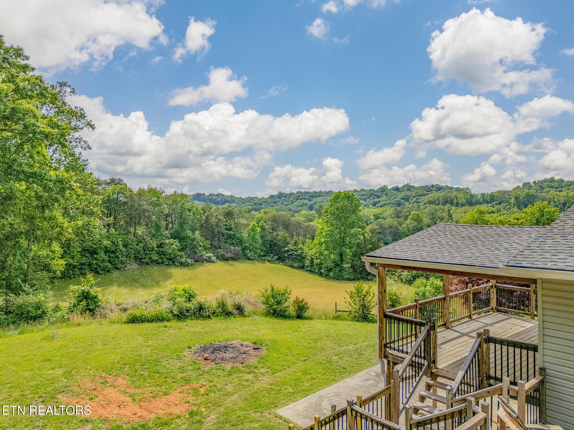 151 Gray Knob Road Kingston, TN 37763 - Photo 35 of 60 DJI_20260516163701_0421_D-HDR