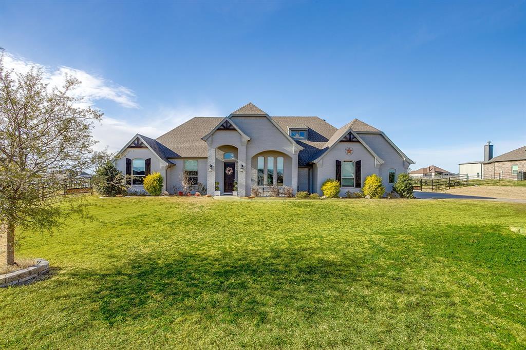 239 Harvard Lane Springtown, TX 76082 - Photo 1 of 36