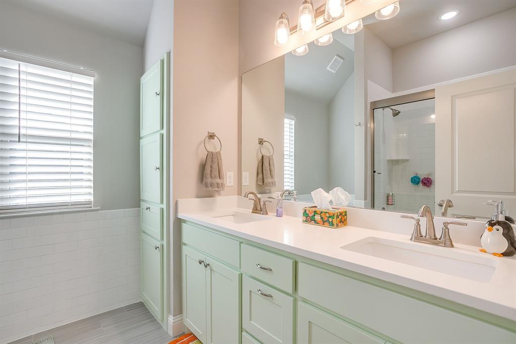 239 Harvard Lane Springtown, TX 76082 - Photo 18 of 36