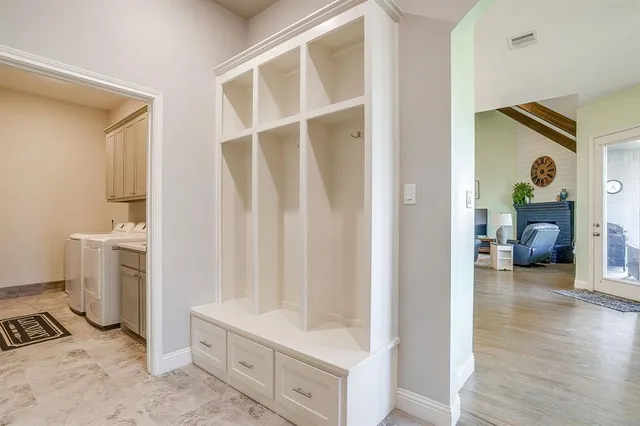 $599,900 | 239 Harvard Lane, Springtown, TX 76082