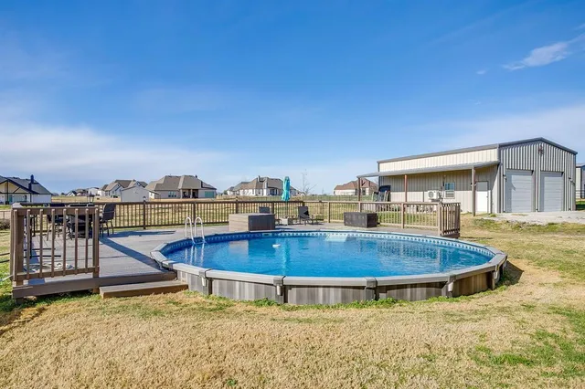 $599,900 | 239 Harvard Lane, Springtown, TX 76082