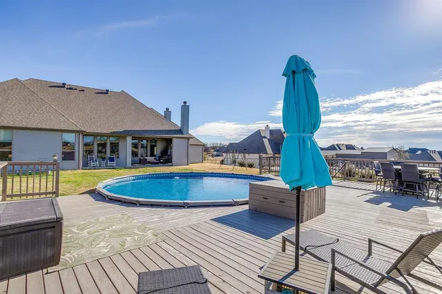 $599,900 | 239 Harvard Lane, Springtown, TX 76082