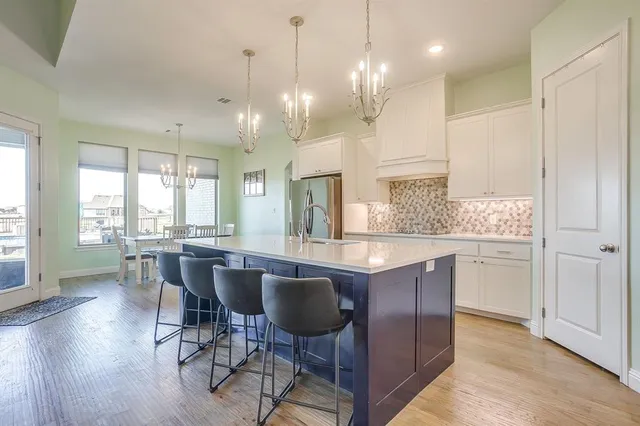 $599,900 | 239 Harvard Lane, Springtown, TX 76082