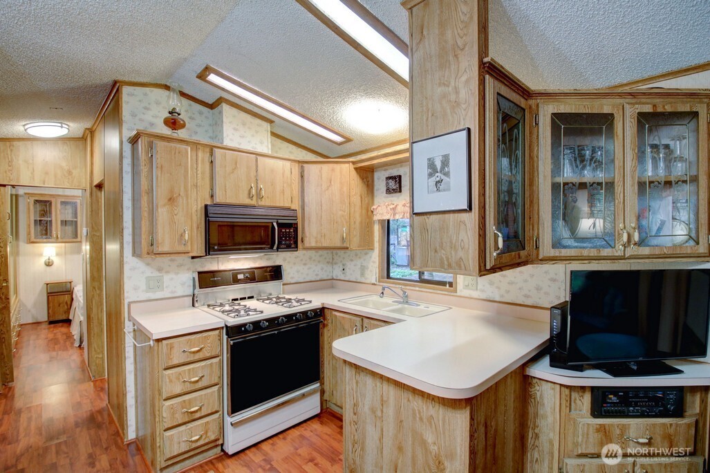 96-3 Sunset Circle Maple Falls, WA 98266 - Photo 7 of 31