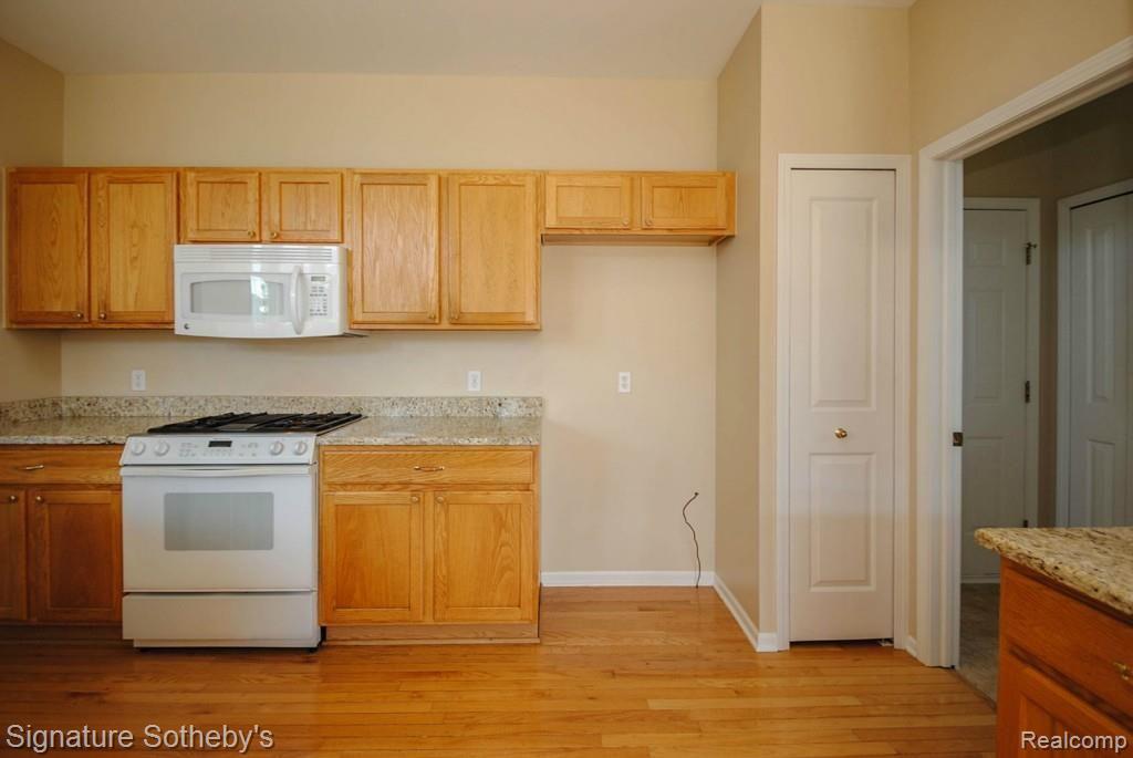 4066 Wincrest Lane Rochester, MI 48306 - Photo 32 of 56 _36.jpg