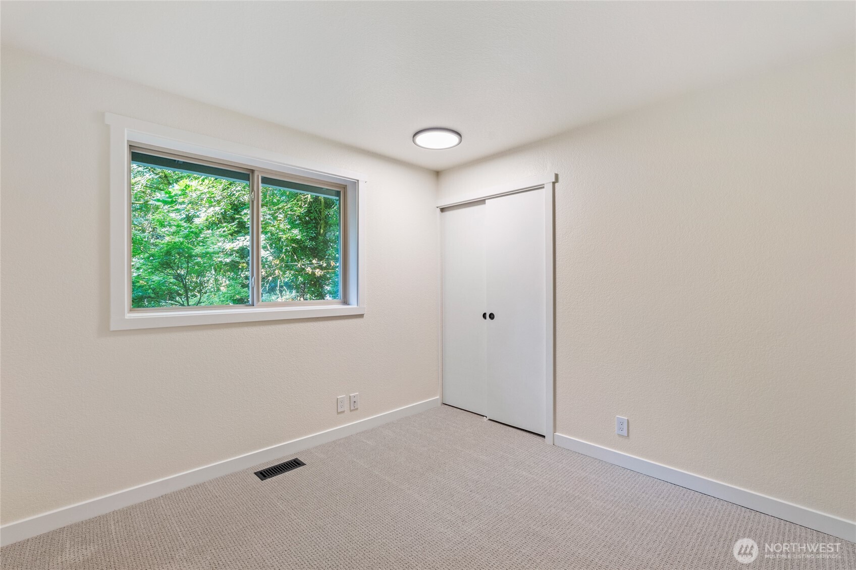 20631 West Richmond Road Bothell, WA 98021 - Photo 21 of 40