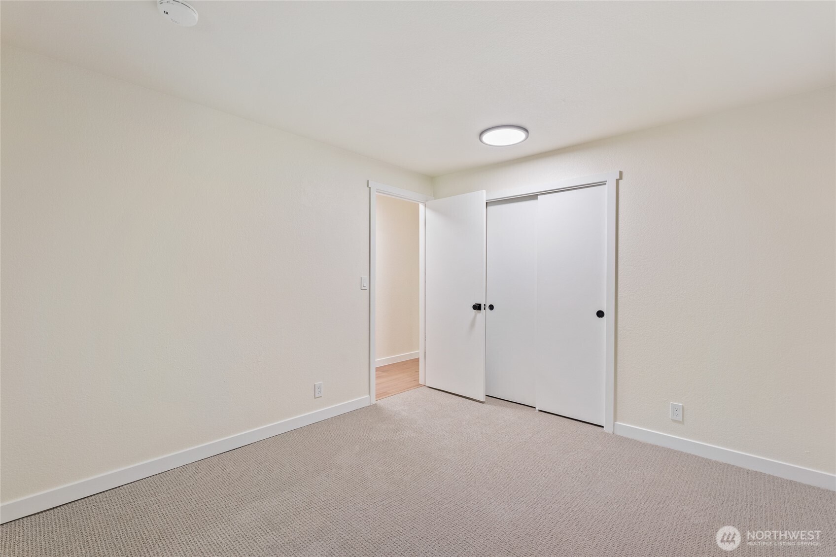 20631 West Richmond Road Bothell, WA 98021 - Photo 23 of 40