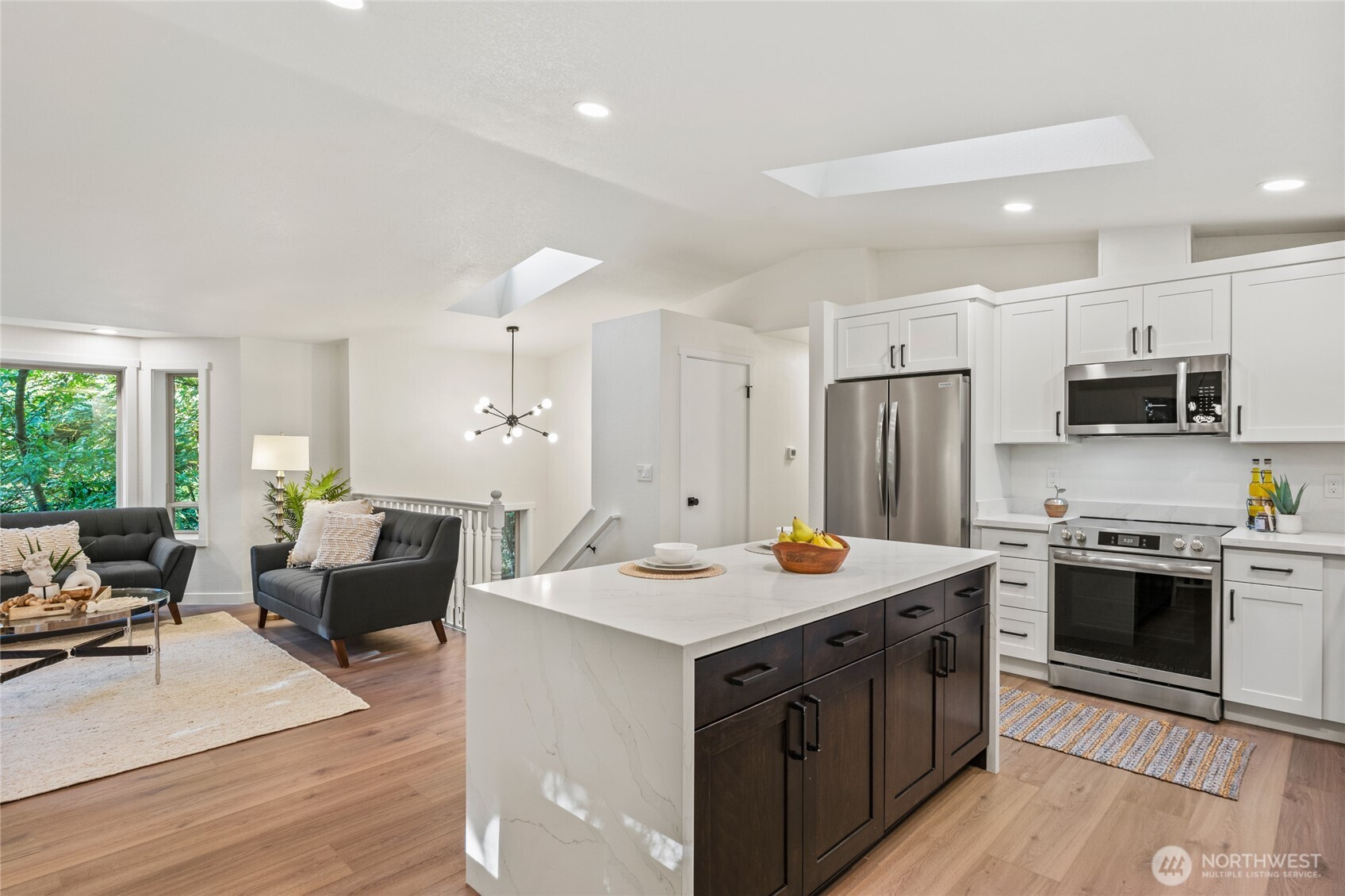 20631 West Richmond Road Bothell, WA 98021 - Photo 9 of 40