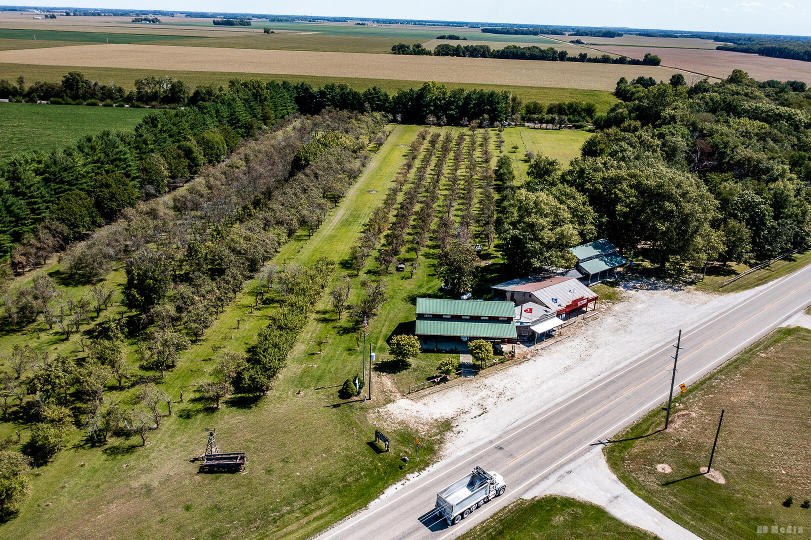 9860 Highway 421 Francesville, IN 47946 - Photo 41 of 57 1621x1080