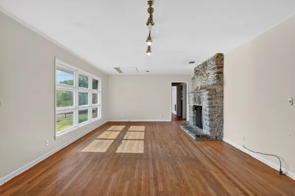 $210,000 | 708 Morningside Drive, Fayetteville, TN 37334