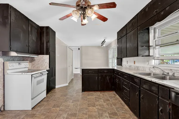 $210,000 | 708 Morningside Drive, Fayetteville, TN 37334