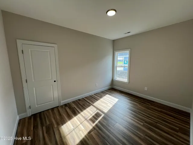 $258,900 | 606 South Vance Street, Fremont, NC 27830