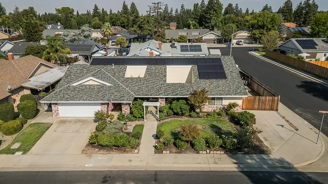 $579,500 | 2468 Laverne Avenue, Clovis, CA 93611