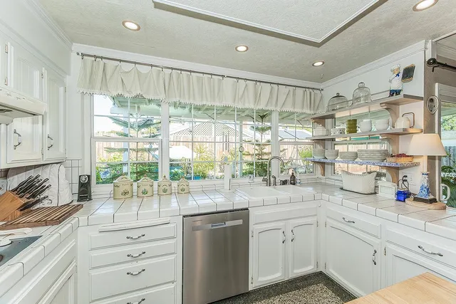 $579,500 | 2468 Laverne Avenue, Clovis, CA 93611