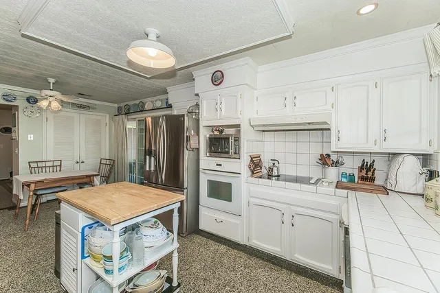 $579,500 | 2468 Laverne Avenue, Clovis, CA 93611