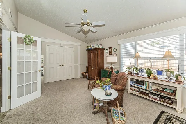 $579,500 | 2468 Laverne Avenue, Clovis, CA 93611